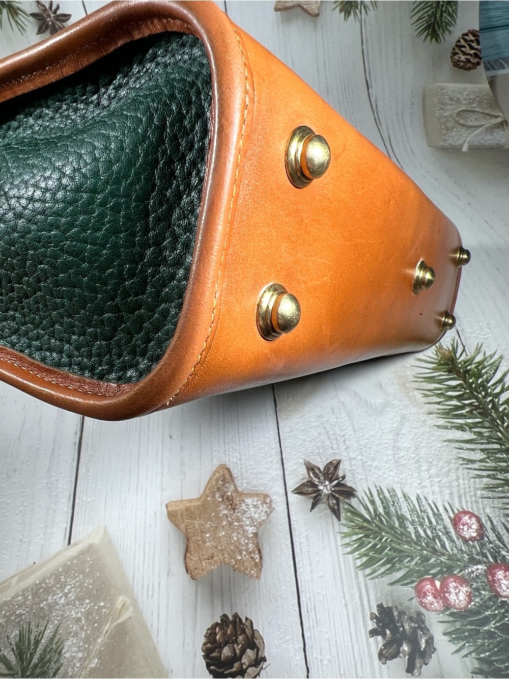 🦆 DOONEY & BOURKE FIR GREEN AND BRITISH TAN PEBBLED LEATHER CROSSBODY - Picture 7 of 16